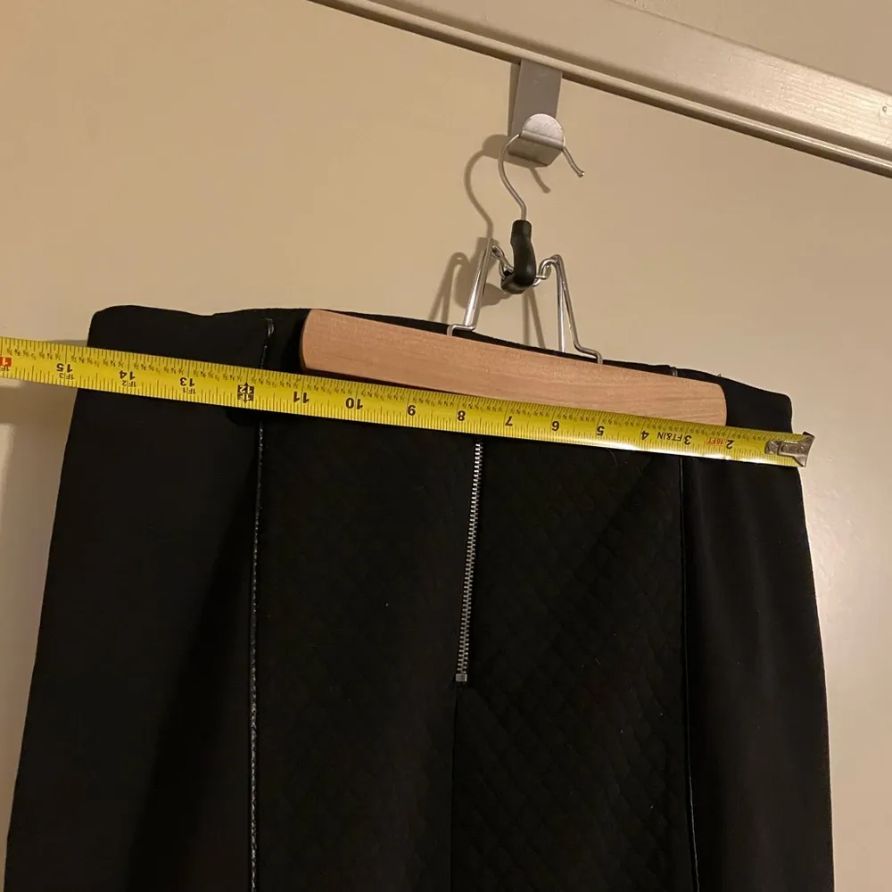 Laundry By Shelli Segal BlackBerry Quilted Two Toned Pencil Skirt - Image 6