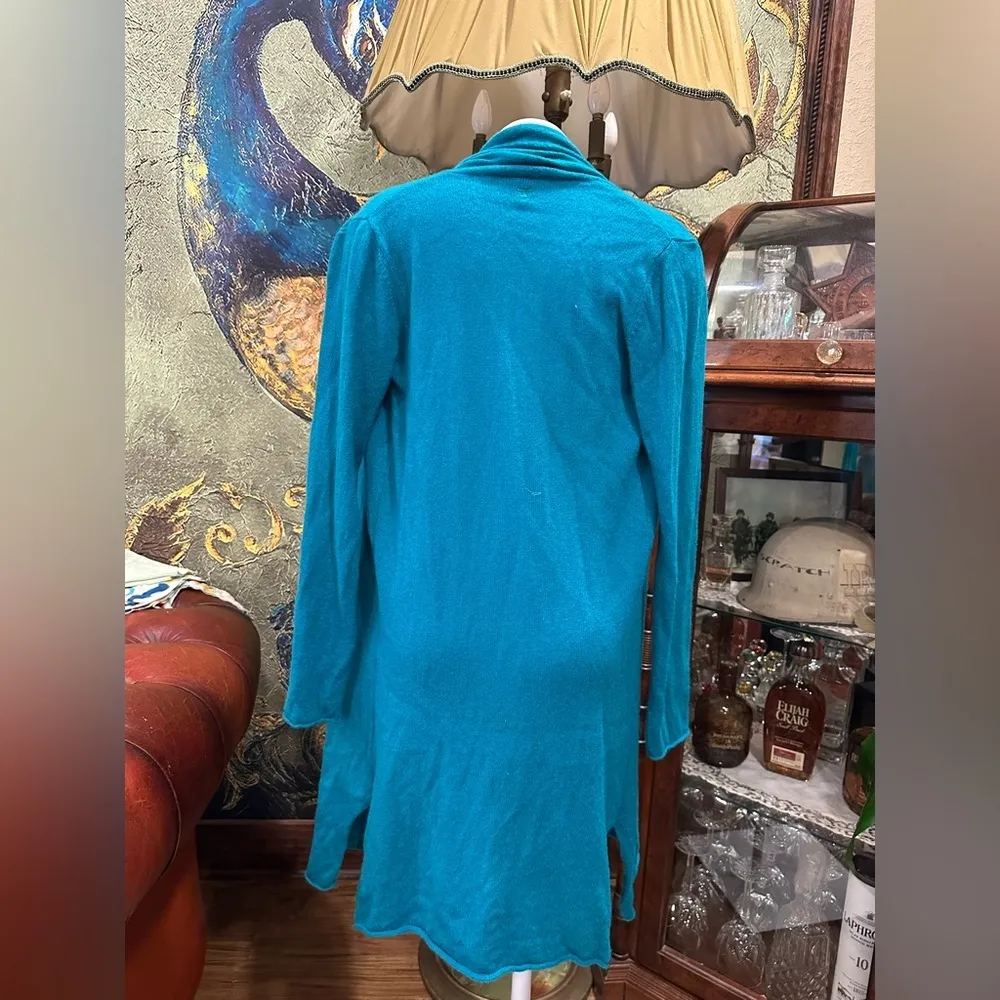 EUC TYLER BOE CASHMERE CARDIGAN TEAL COLOR LIGHT IN WEIGHT AND SUPER SOFT Blue - Image 3