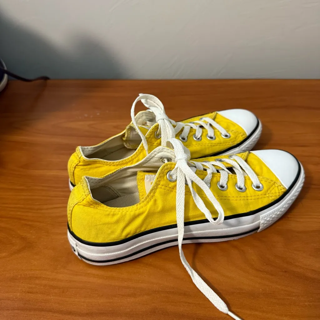 Chuck Taylor All Star OX Converse Low Top Sneaker Yellow White Lace Up Casual W7 - Image 3