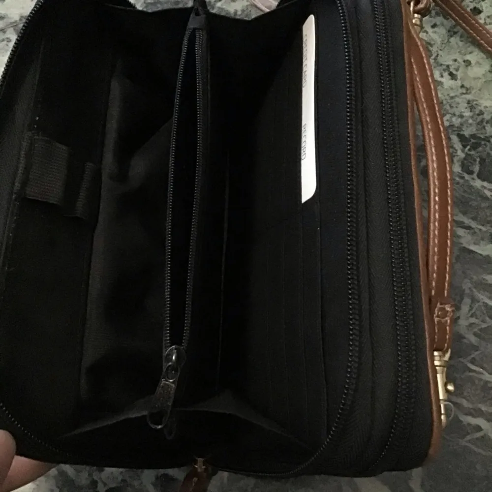 Organizer purse with glasses holder - Image 8