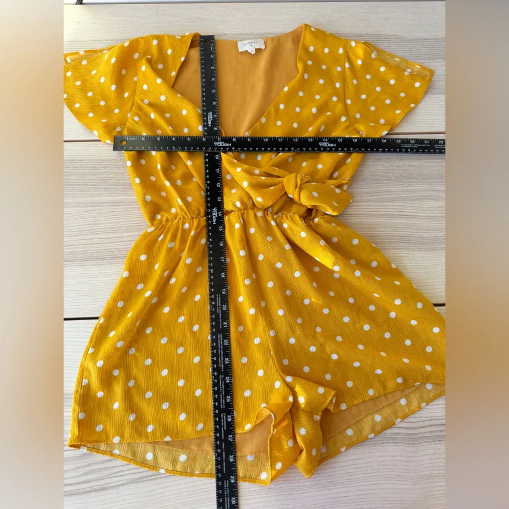 Everly Mustard Polka Dot Mini Dress Polka Dot Faux Wrap Romper size S

Preowned - Image 4