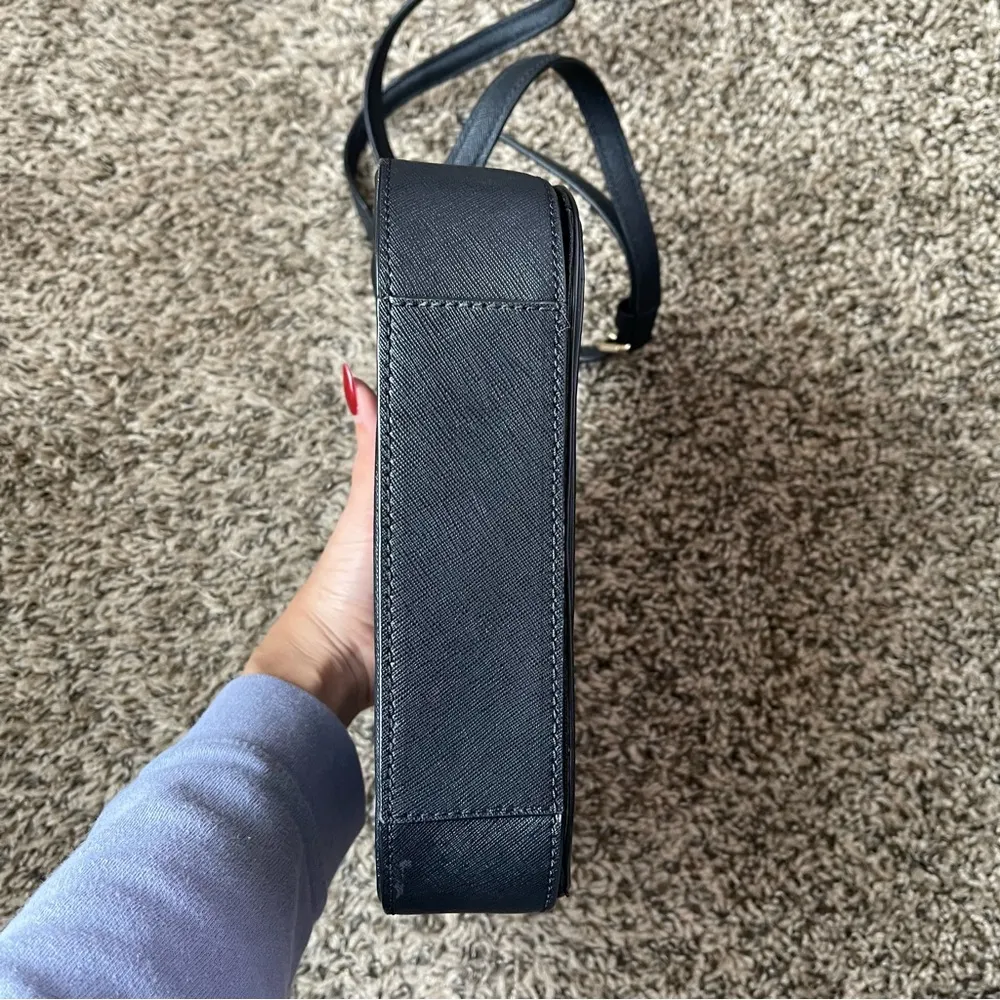 KATE SPADE Carsen Laurel Way Leather Cross Body Bag Beige - Image 7