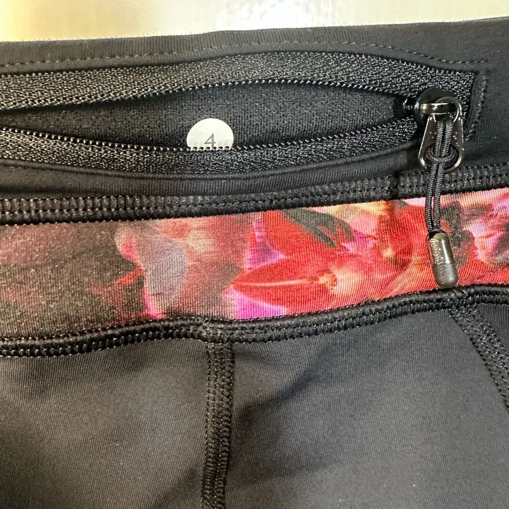 lululemon athletica women Black Leggings with Floral Accents - Image 5