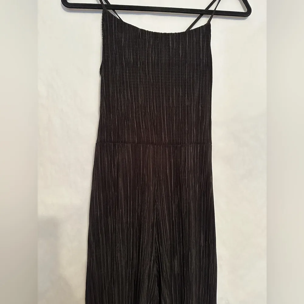 PrettyLittleThing Black Pleated Wide Leg Jumpsuit Size 10 Party Ready - Image 3
