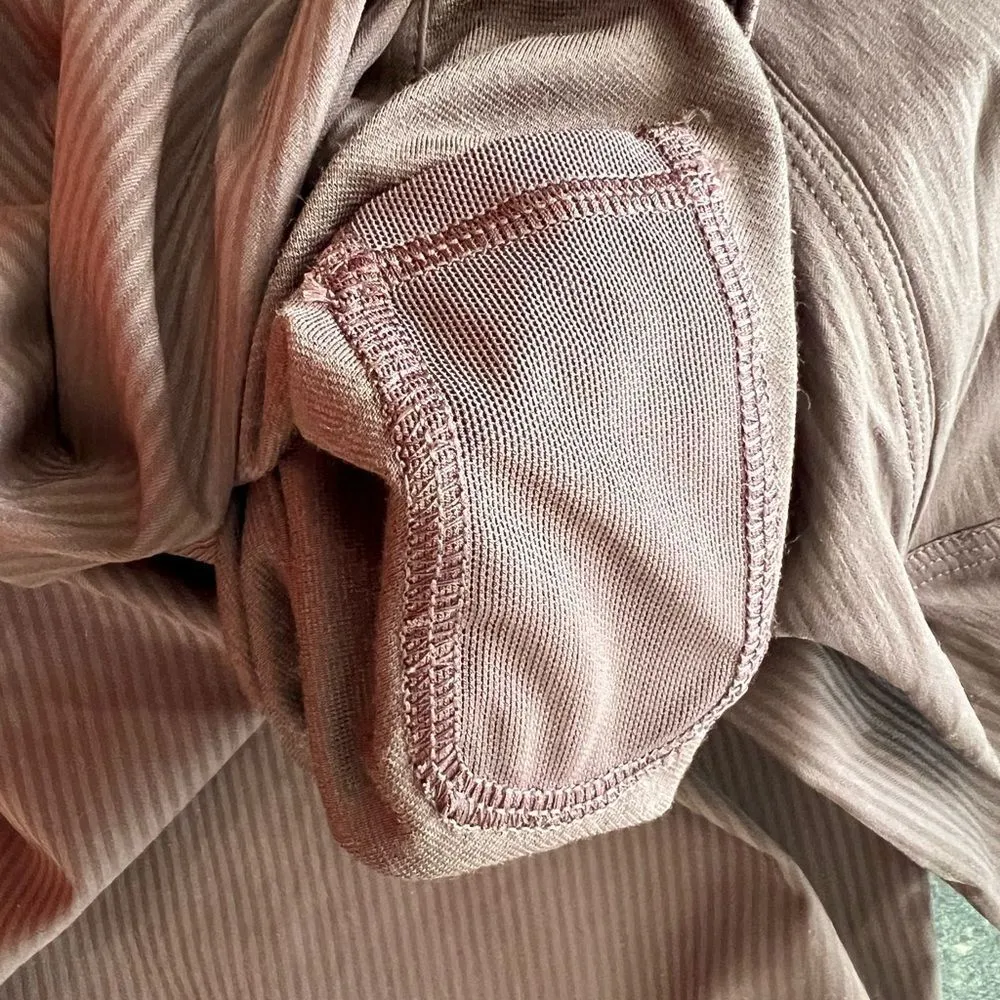 Lululemon Tan Lightweight Athelic with Subtle Sheen size L - Image 8