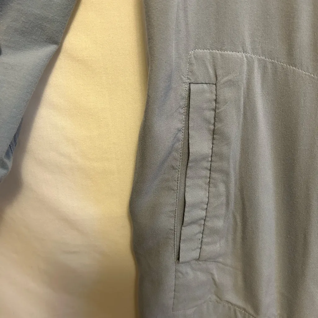 Soft Surroundings Blue Lightweight Zip Jacket‎ Size Medium - Image 4