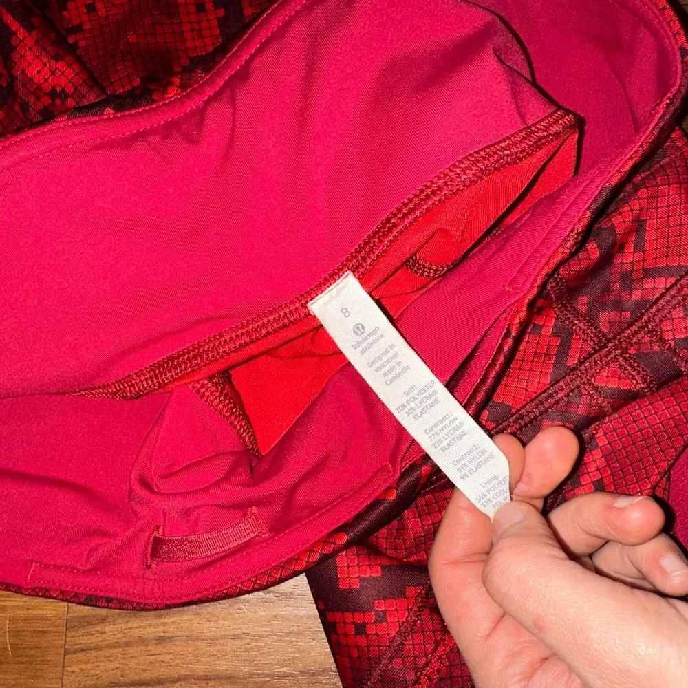 Lululemon Vent It Out Crop Mini Ziggy Snake Red Tide Cranberry / Cranberry - Image 8