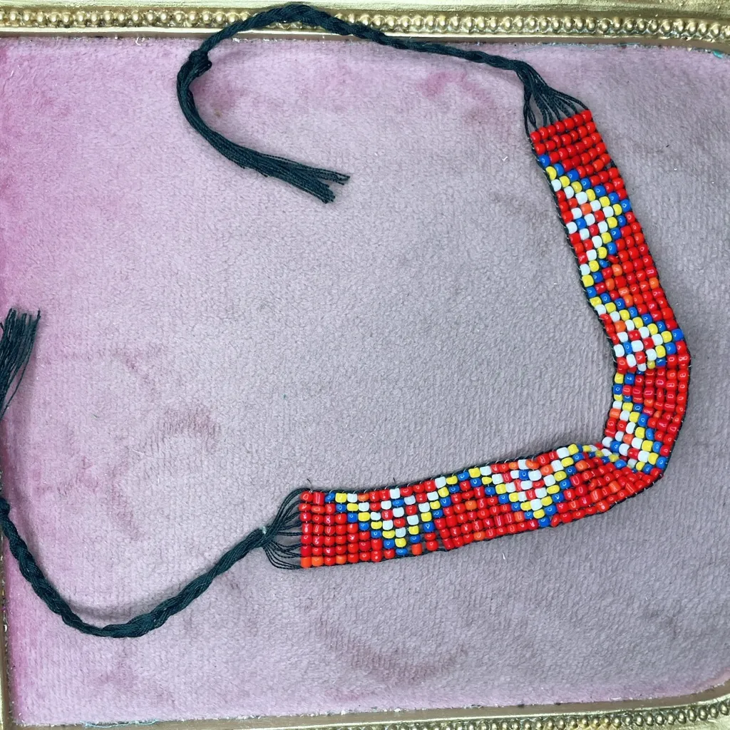 309. Red Seed Bead Bracelet Glass Unisex - Image 3