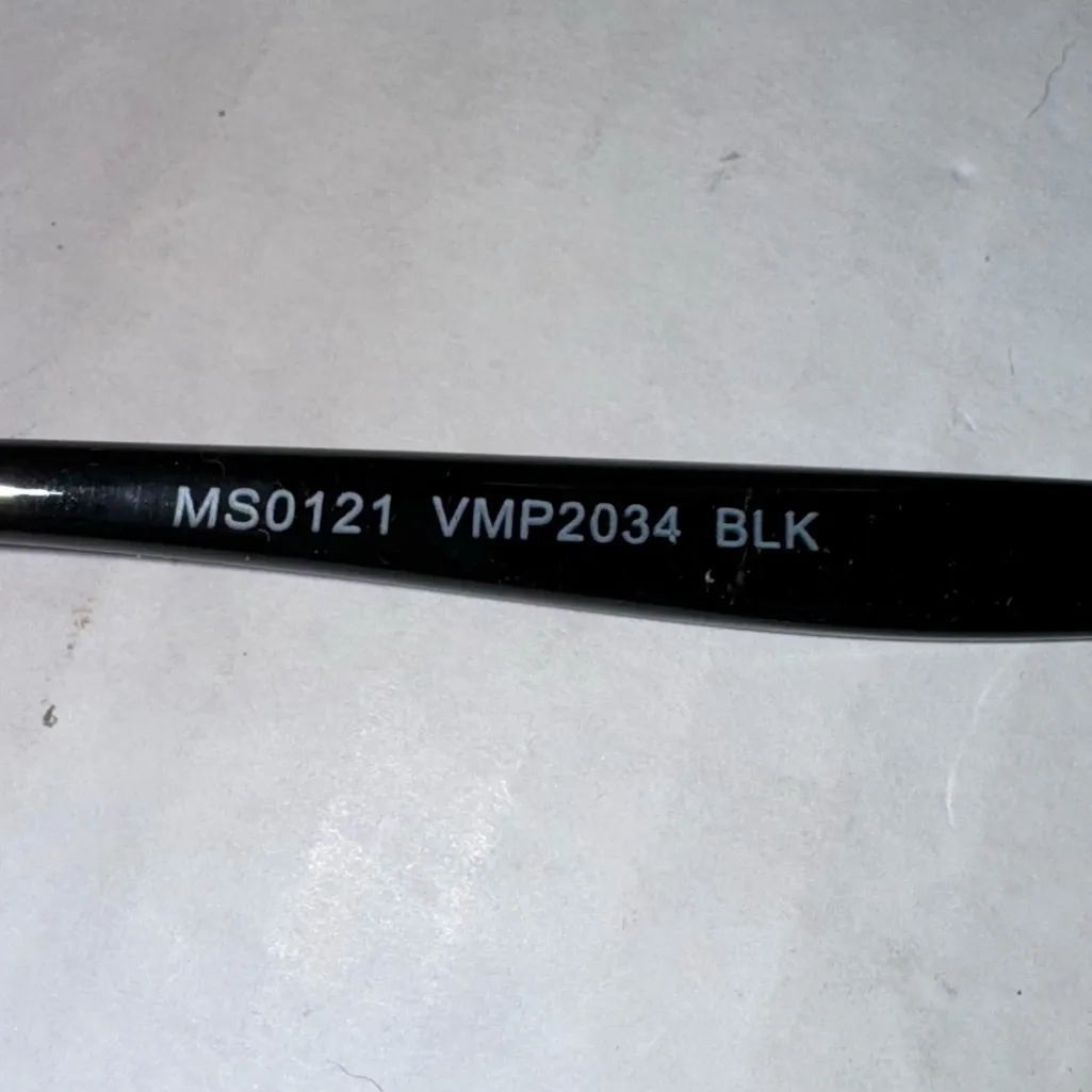 Betsey Johnson Reading Glasses +2.00 Black Readers - Image 8