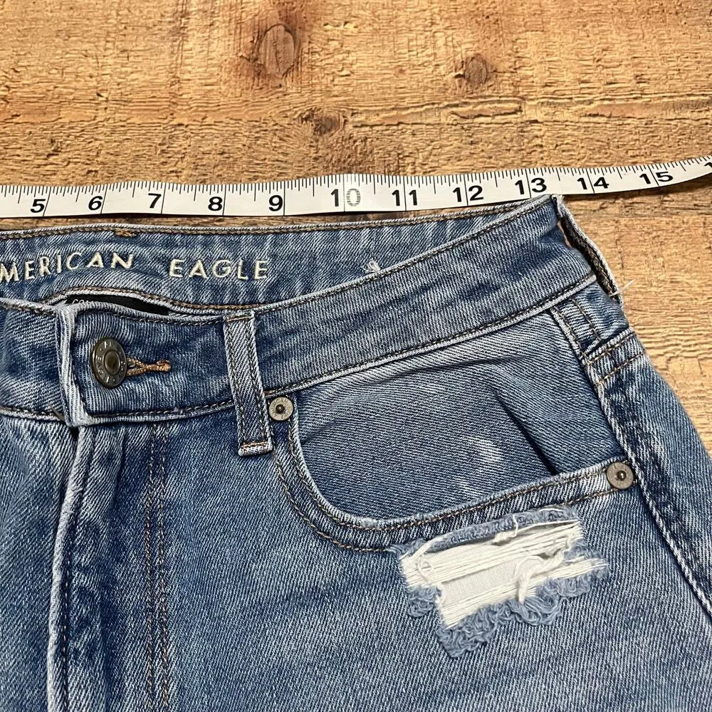 American Eagle's | Women's Medium Wash Denim Busted Knees Mom Jeans Sz 6 - Image 4