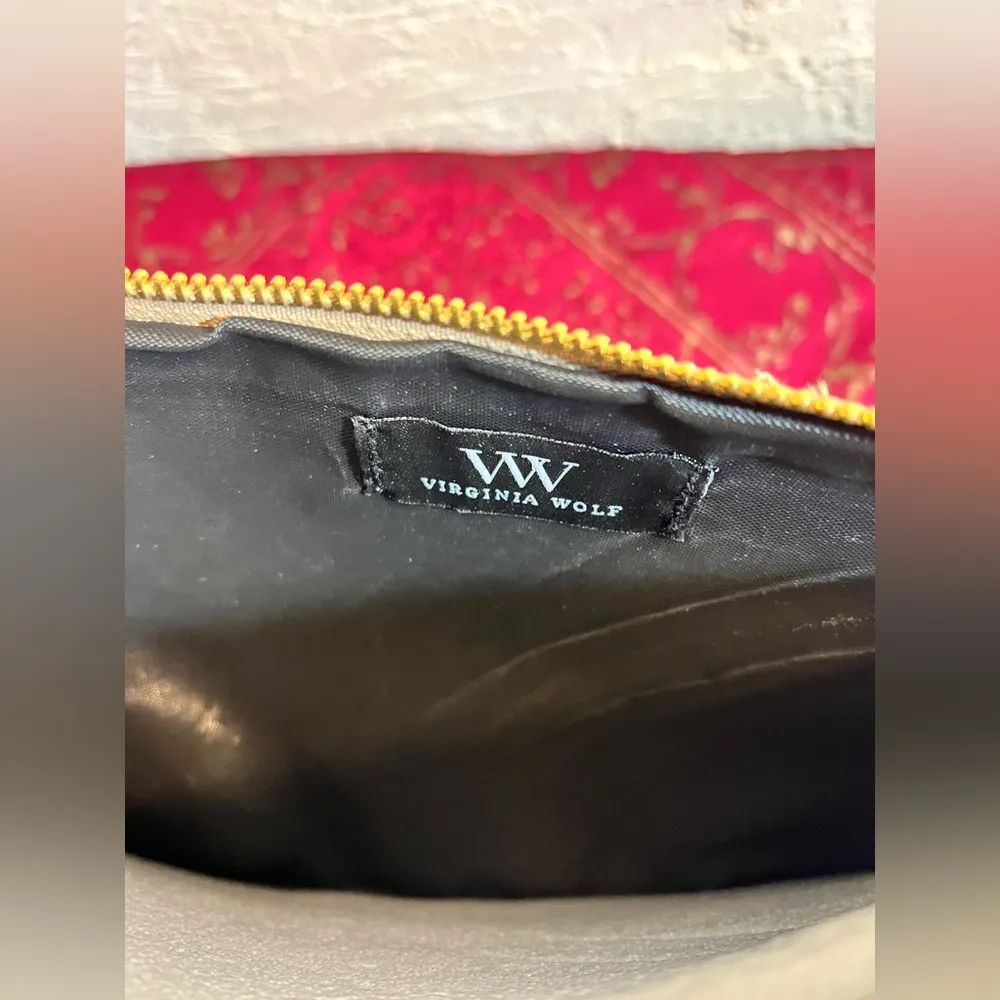 Woven clutch NWT by VIrgina Wolf NYC, gold tone w tassel & gold tone hardware. - Image 9