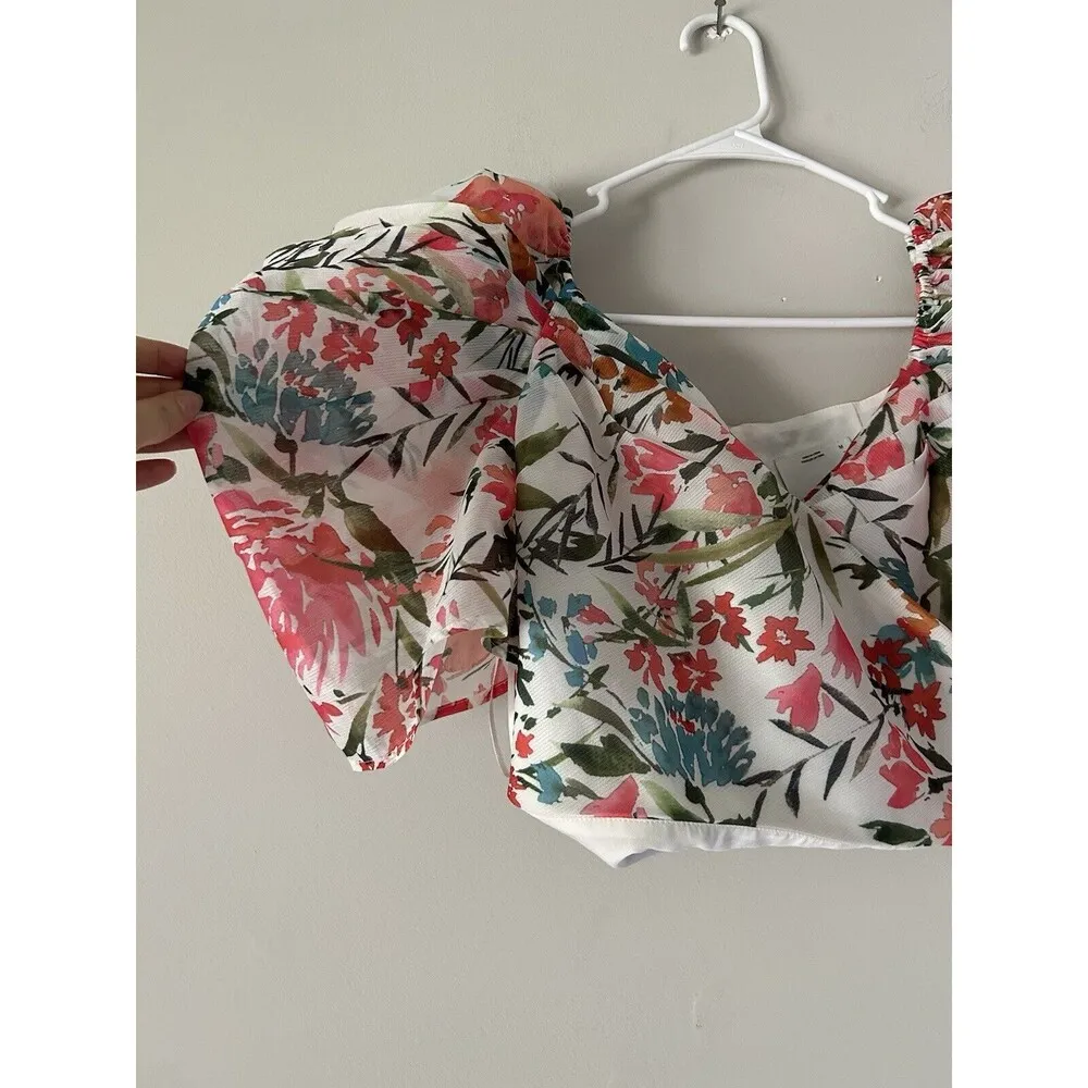 C/Meo Collective Digress Top White And Pink Floral Tropical Cropped Puff Sleeve - Image 3