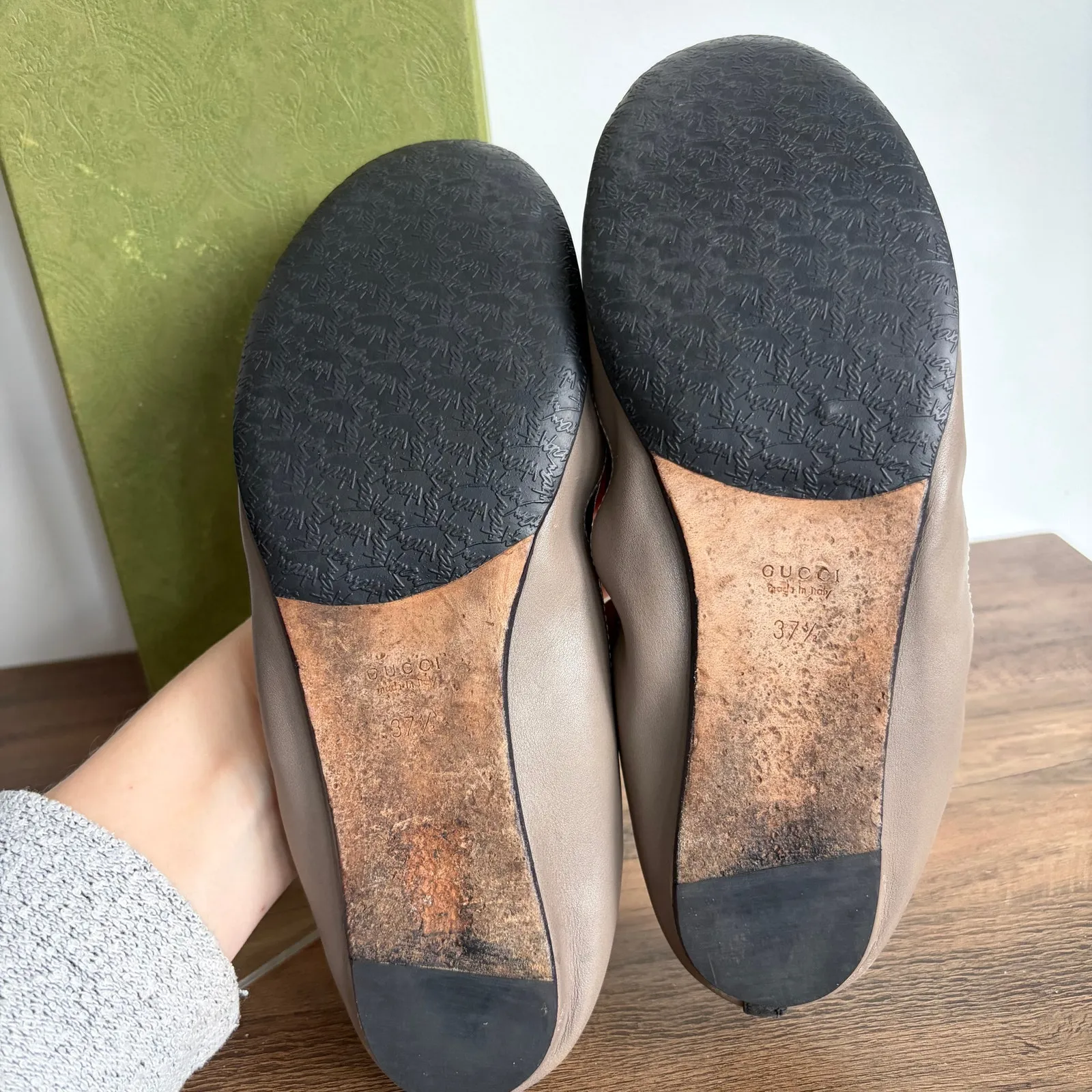 GUCCI Ballerina GG Bow 7.5 Black Tan Leather Flats 37.5 Women's Ballet Box Shoes - Image 7