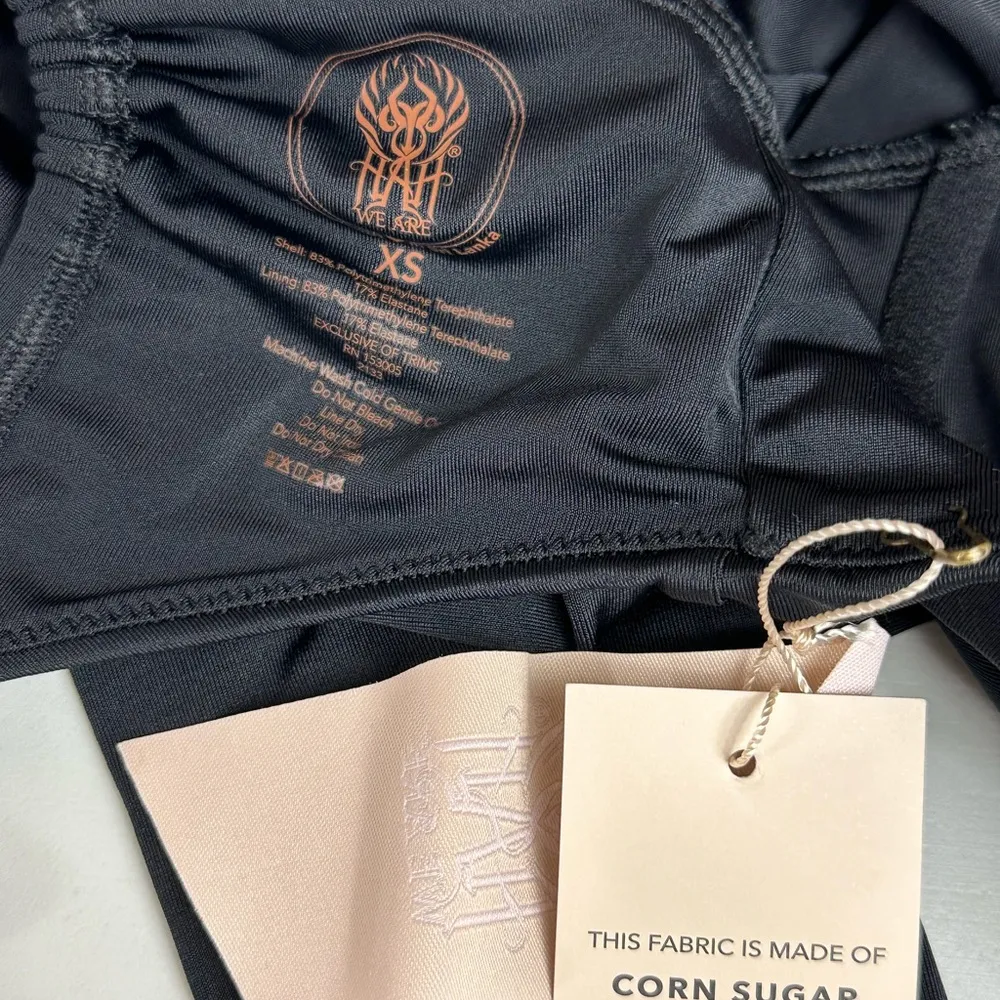 x We Are Hah Keep It Up Long Sleeve Cropped Blouse Black Size XS - Image 6