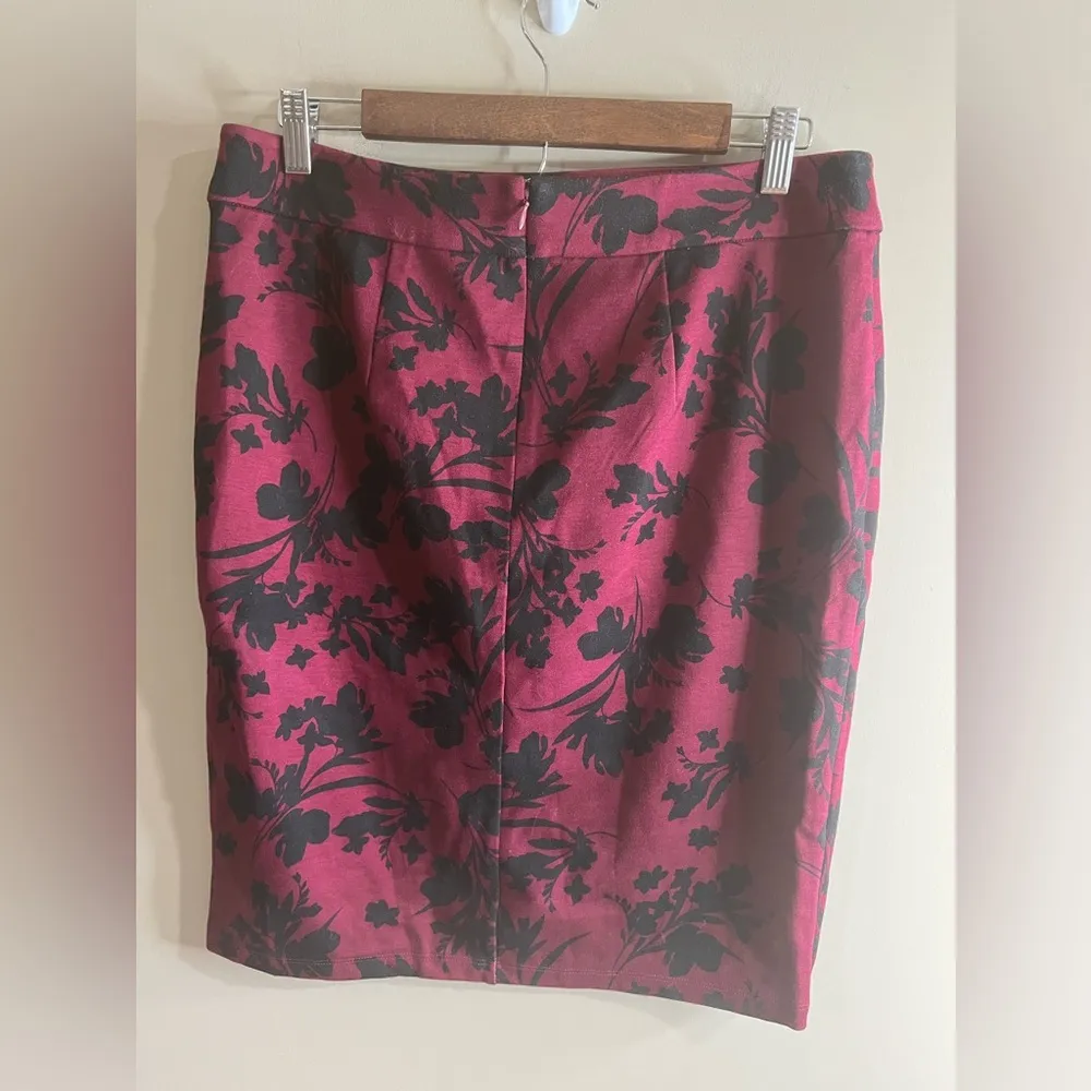 NWT Liz sport faux wrap knit skirt size 6 - Image 3