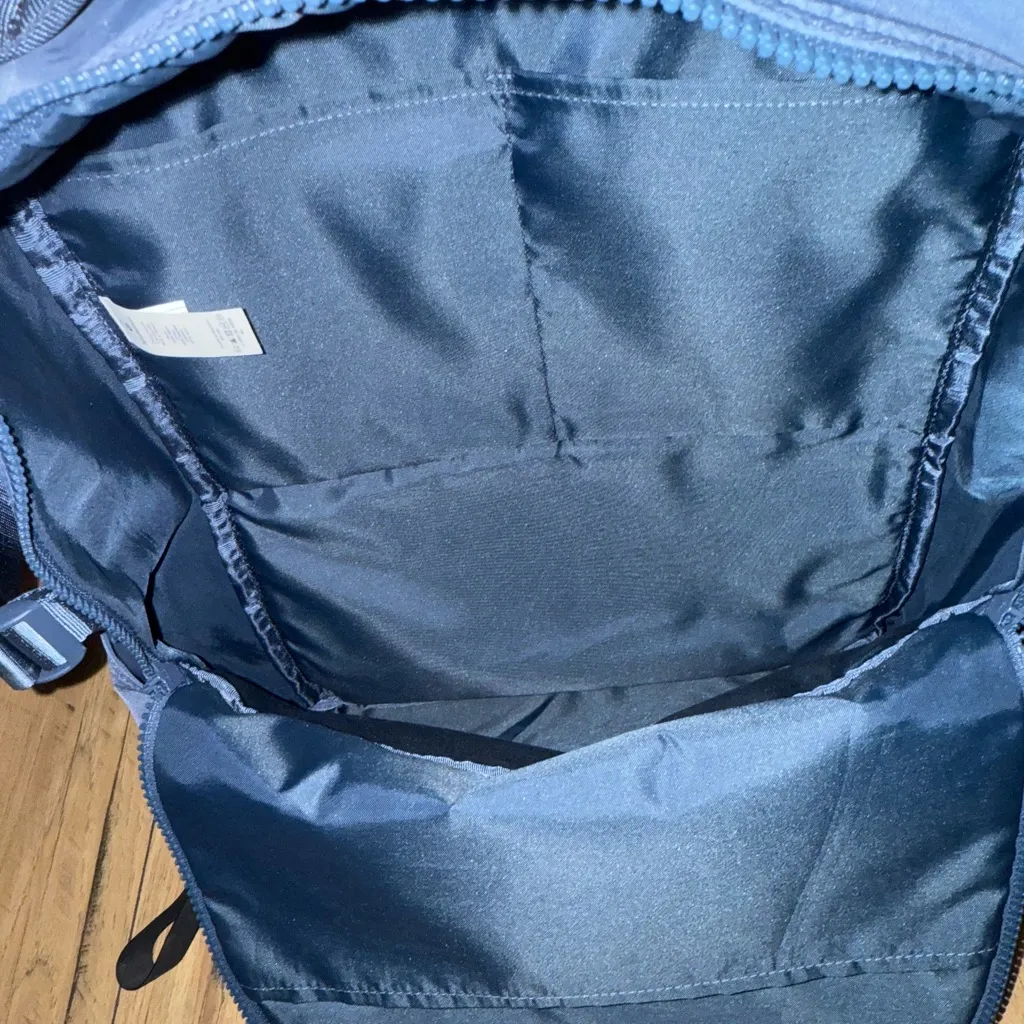 Lululemon  crew backpack - Image 6