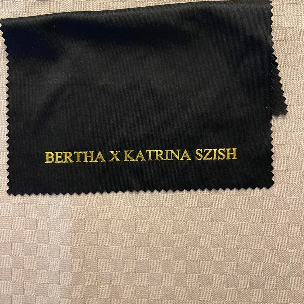 Bertha x Katrina Szish the Celerie black sunglasses NWOT in original velvet box. - Image 10