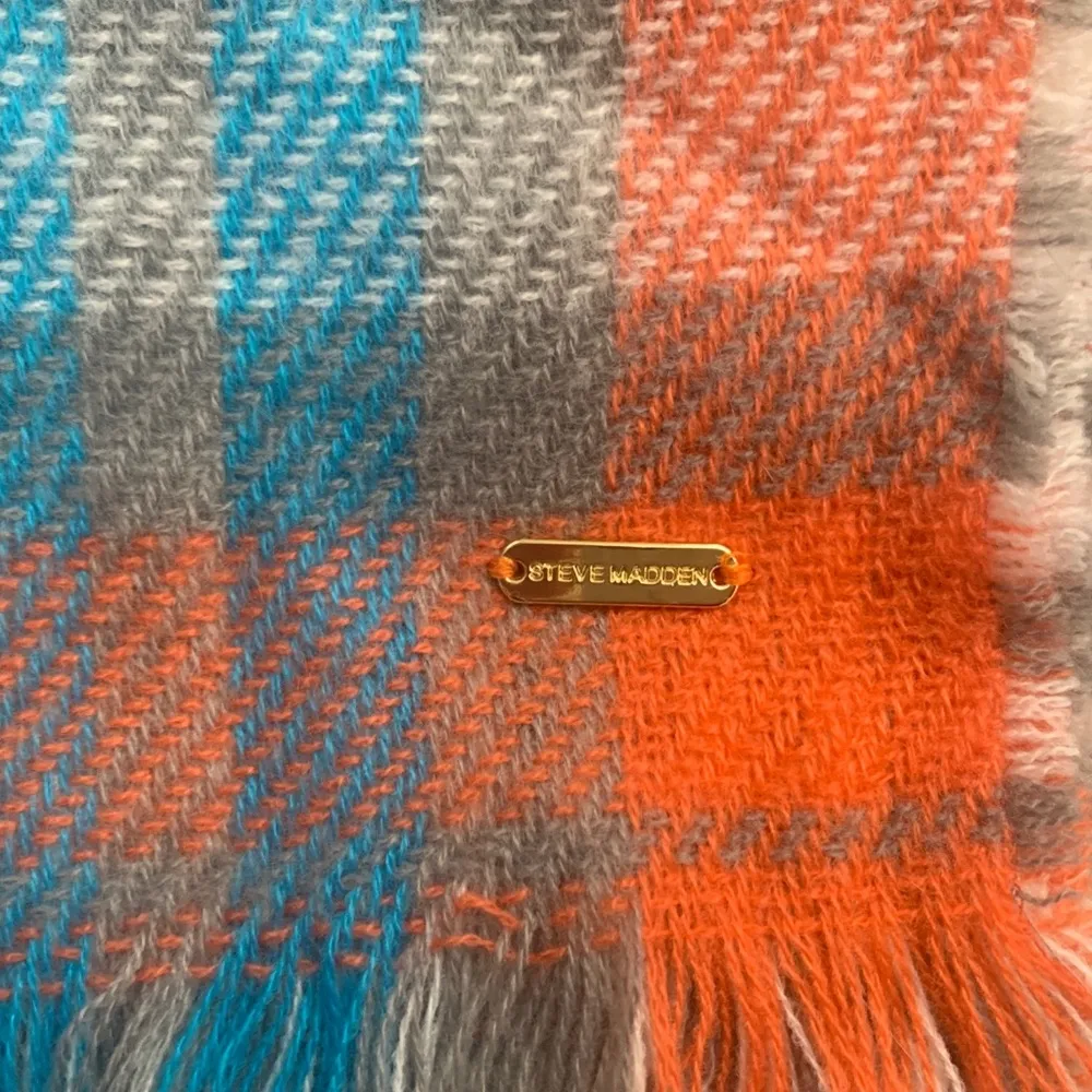 STEVE MADDEN reversible scarf - Image 3