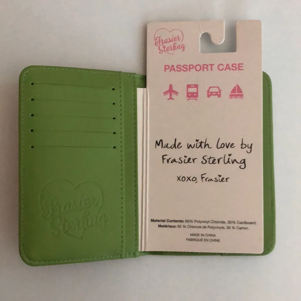 Frasier Sterling nwt Tan Passport Case with Lemon Design - Image 3