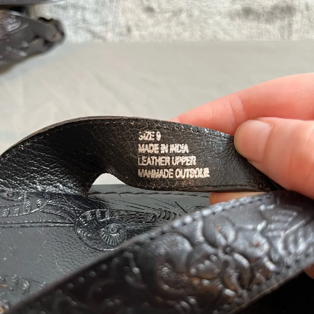 Very Volatile  Sz 9 Black Leather‎ Ankle Strap Sandal Women’s - Image 6