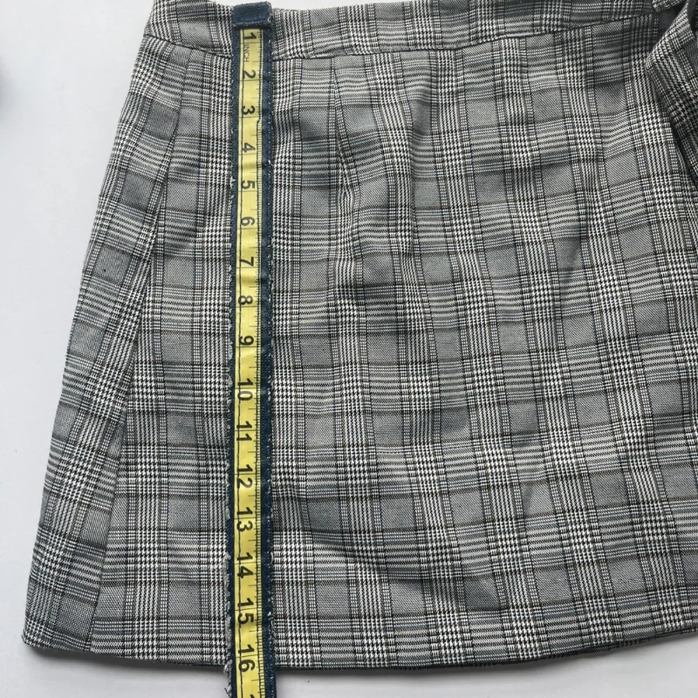 Sadie & Sage Women's Black & White Plaid Wrap Skirt Small - Image 8