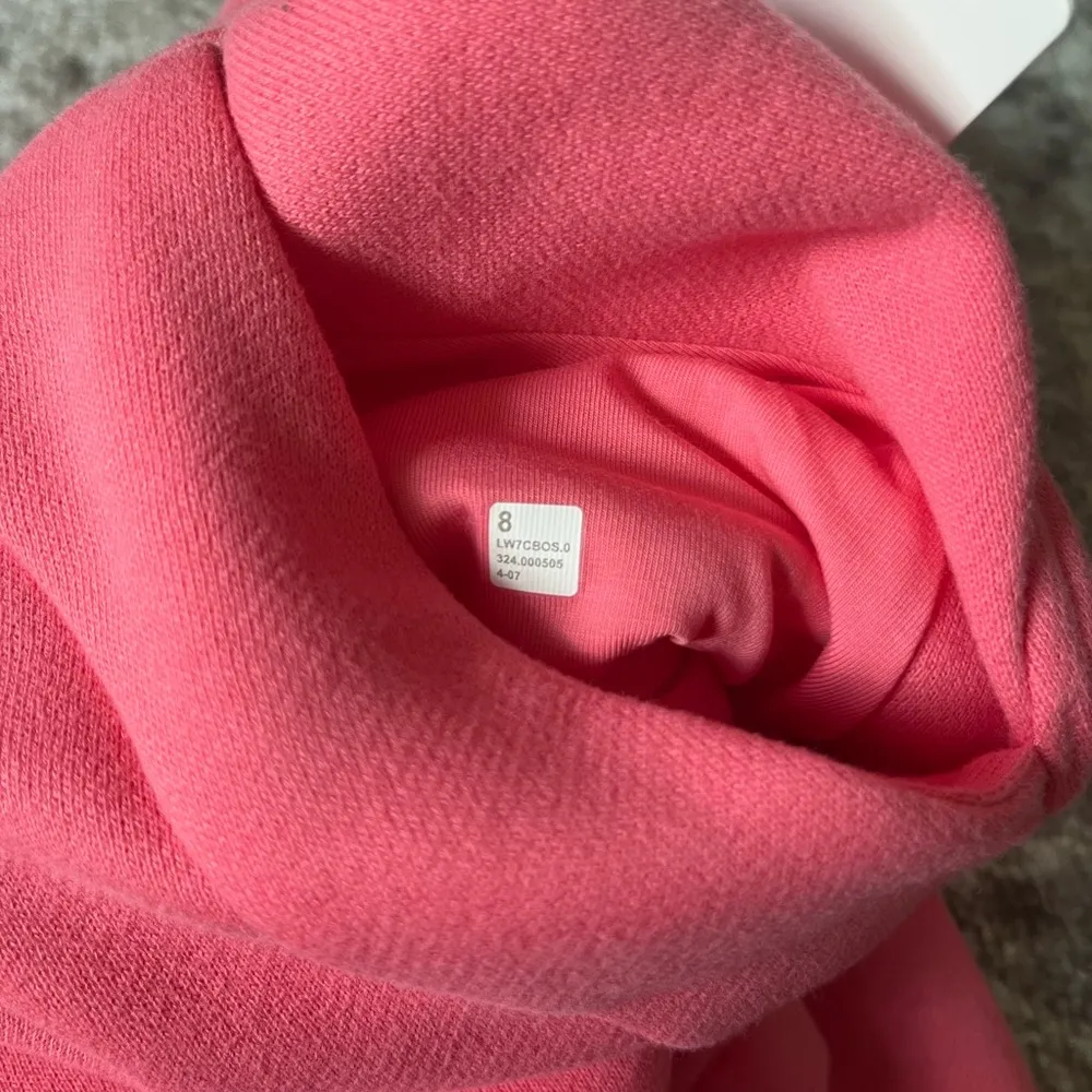 Lululemon  Scuba High-Rise Short 5" - Image 3