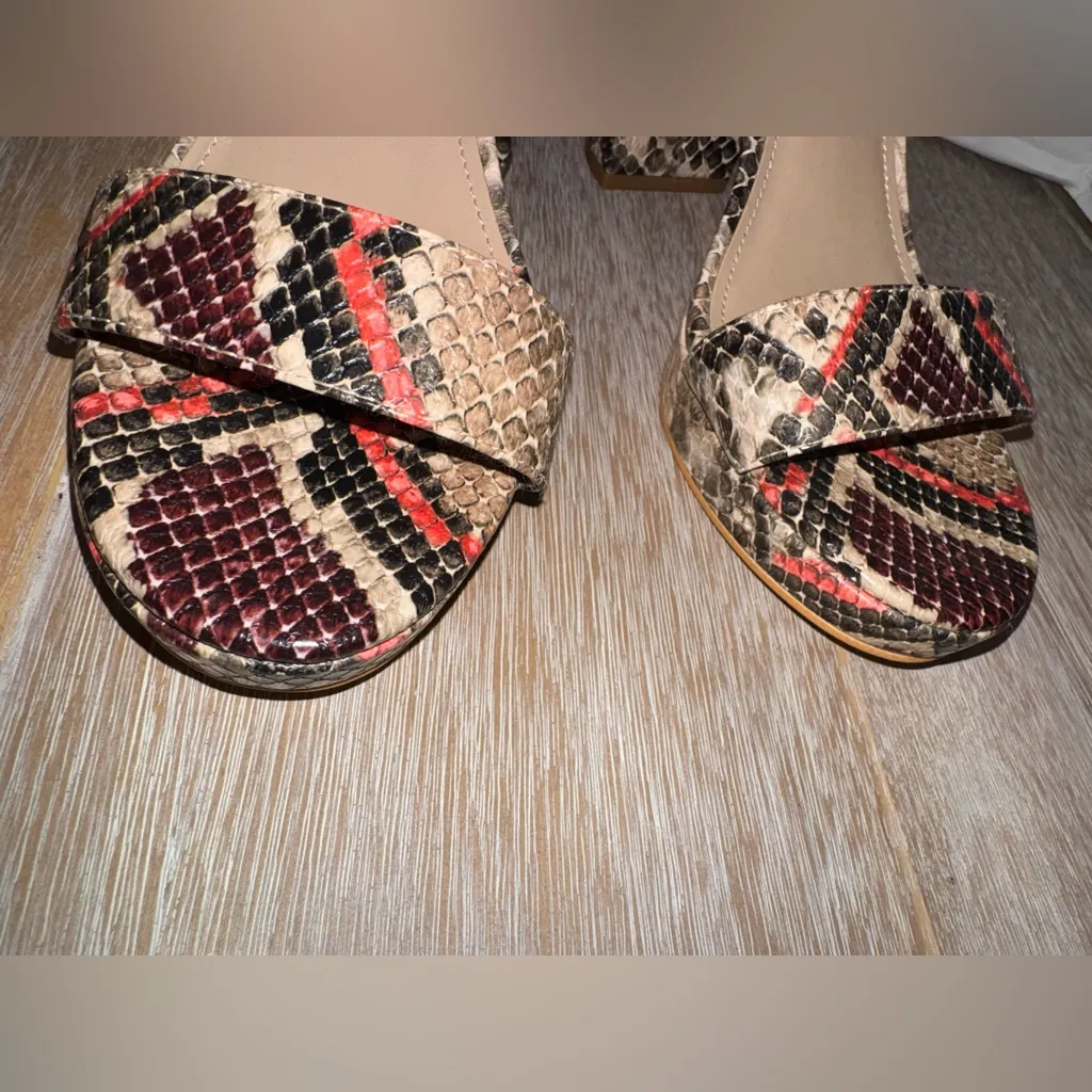 New GUESS Women's Multicolor Snakeskin Print Ankle Strap Block Heel Sandals Sz 7 - Image 8