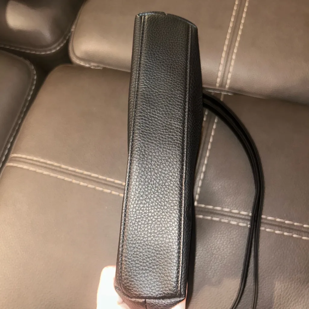 Rosetti Black Leather crossbody/Shoulder Bag with Adjustable Strap - Image 3