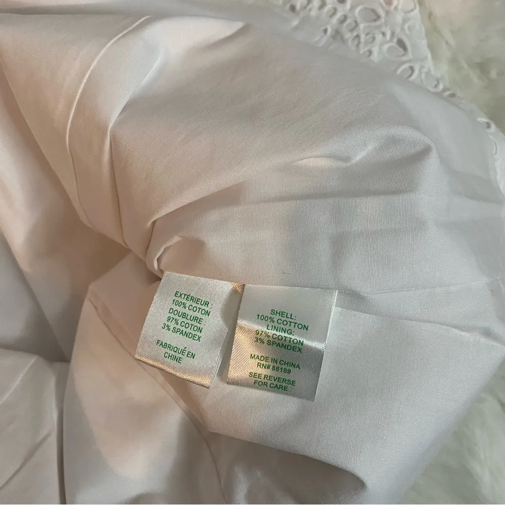 Lilly Pulitzer Clarise Dress in Resort White Petite Sand Dollar Eyelet Size 2 - Image 4