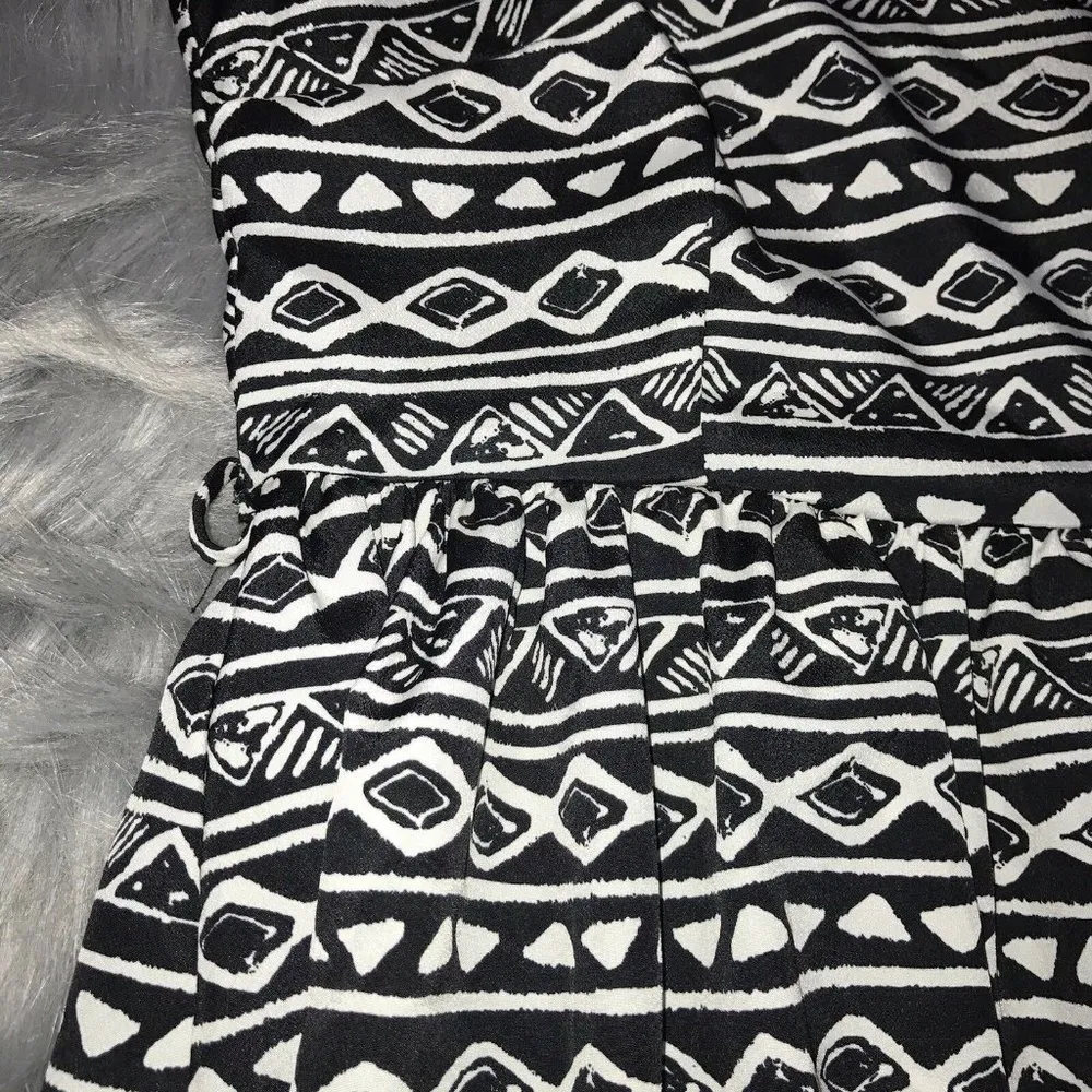 Moon Skater Dress Womens Size Medium Black White Geometric Tank No Belt - Image 2