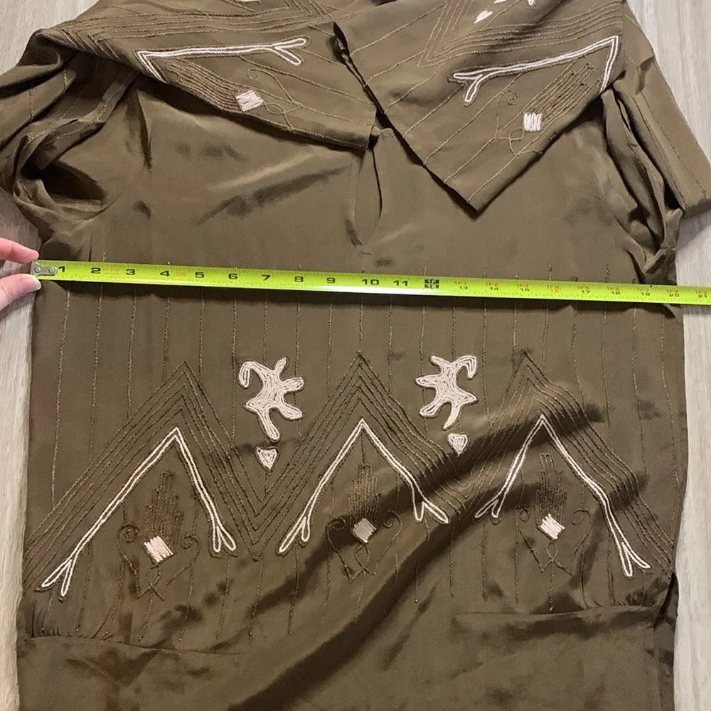 WGACA Brown Embroidered 100% Silk Crew Neck Long Sleeved Blouse - Small Women’s - Image 8