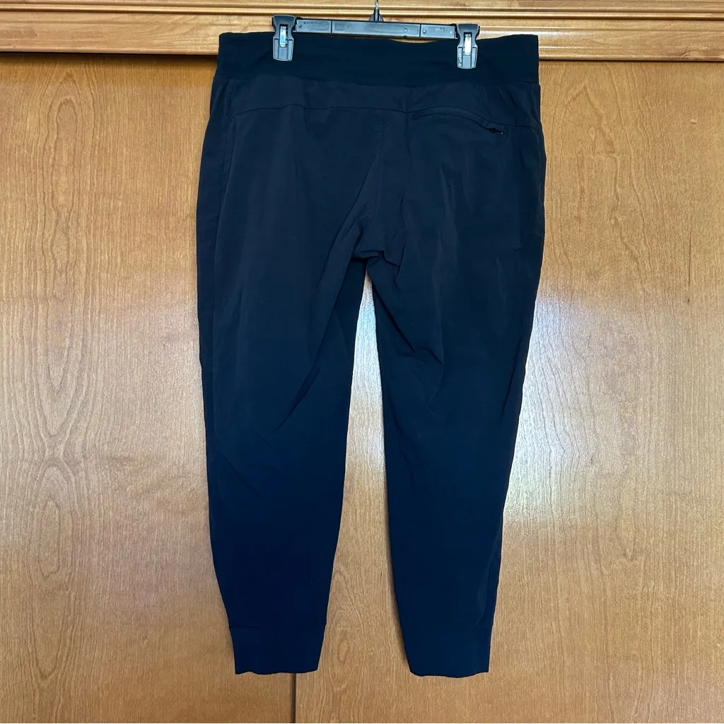 Athleta Trekkie North Jogger Pants in Black Size 16 Hiking Outdoor Gorpcore - Image 3