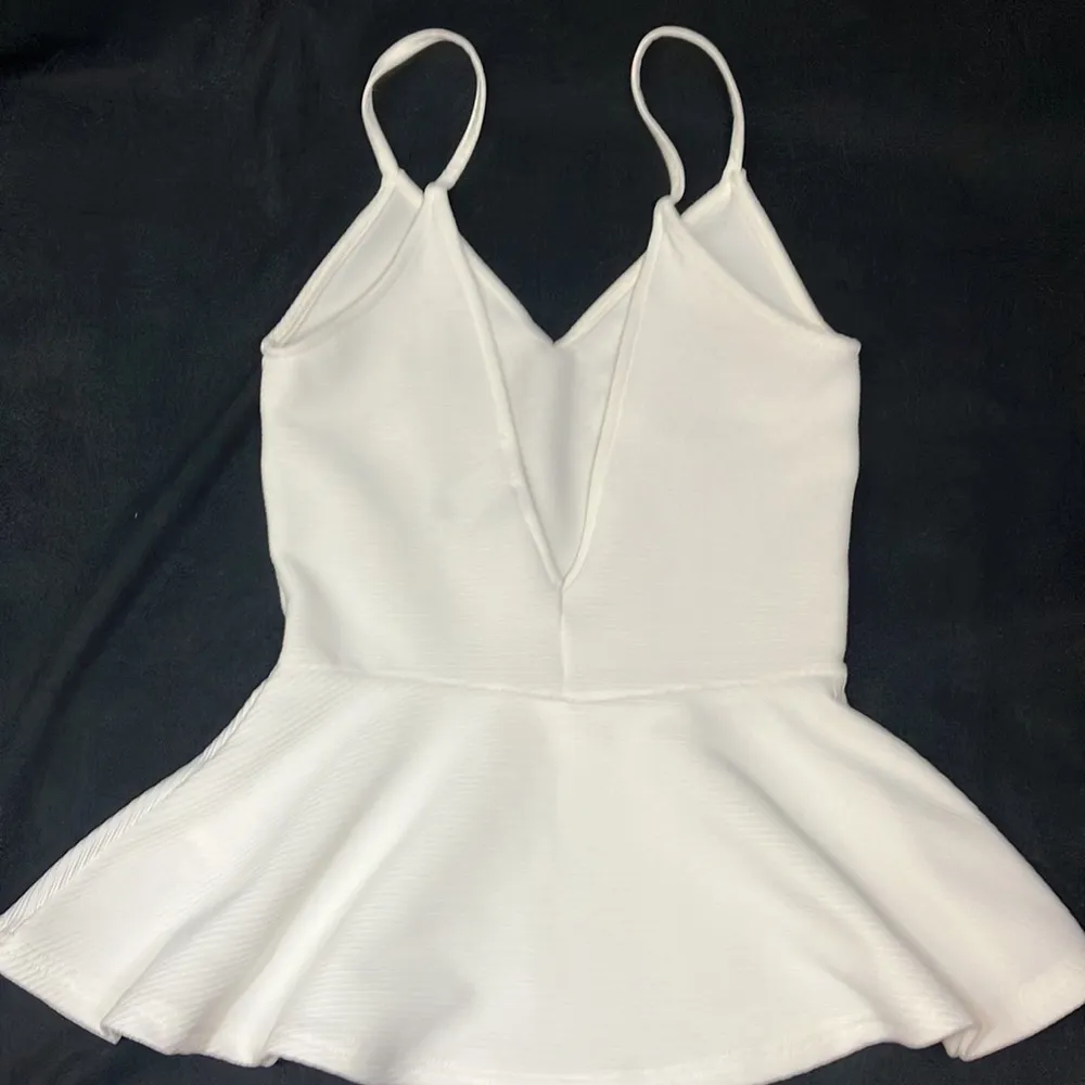 H&M Divided white peplum top woman’s size xtra small - Image 7