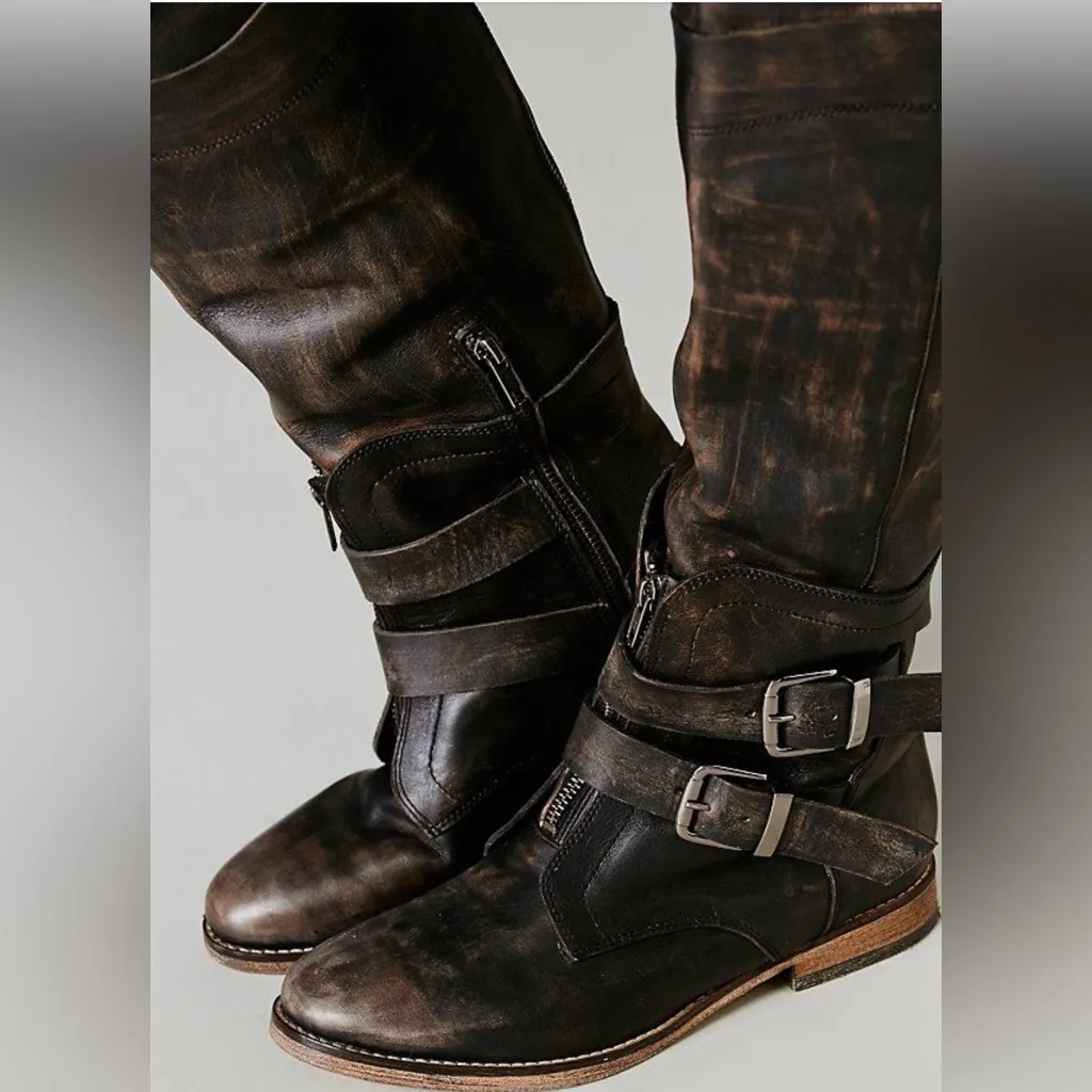 Free People Distressed Trigger Boots Women’s size 8 - Image 3