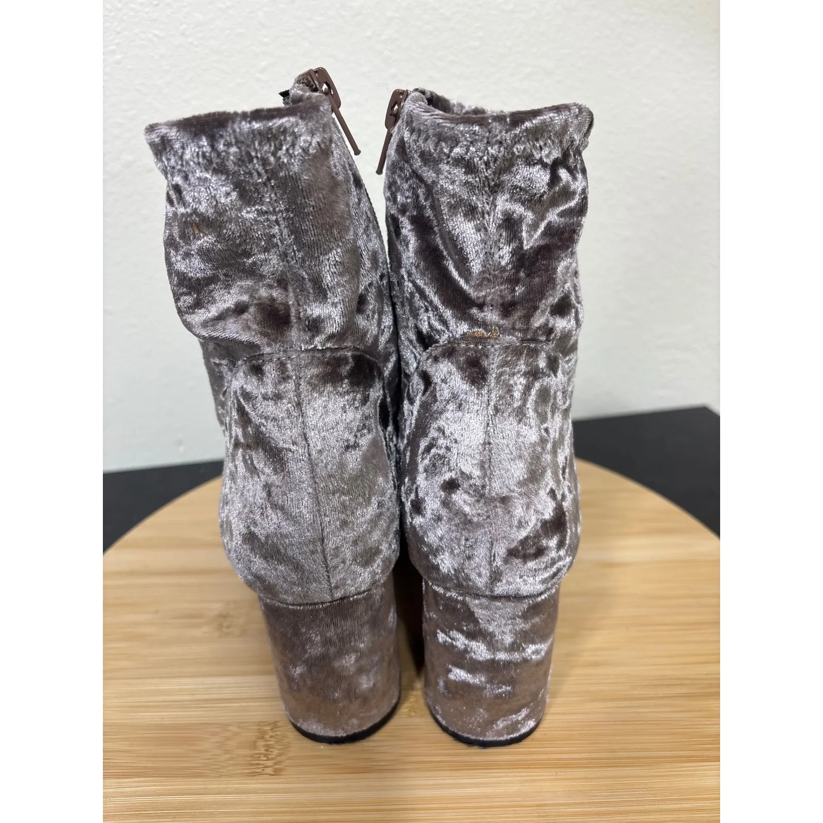 Very Volatile 8 Eclipse Crushed‎ Velvet Shiny Boots High Heels Ankle Block Heel - Image 5