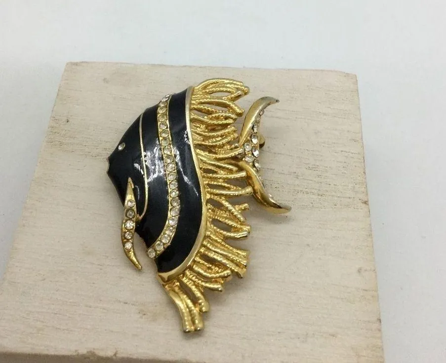 Vintage Enamel Rhinestone Fish Brooch Jewelry Gold - Image 8