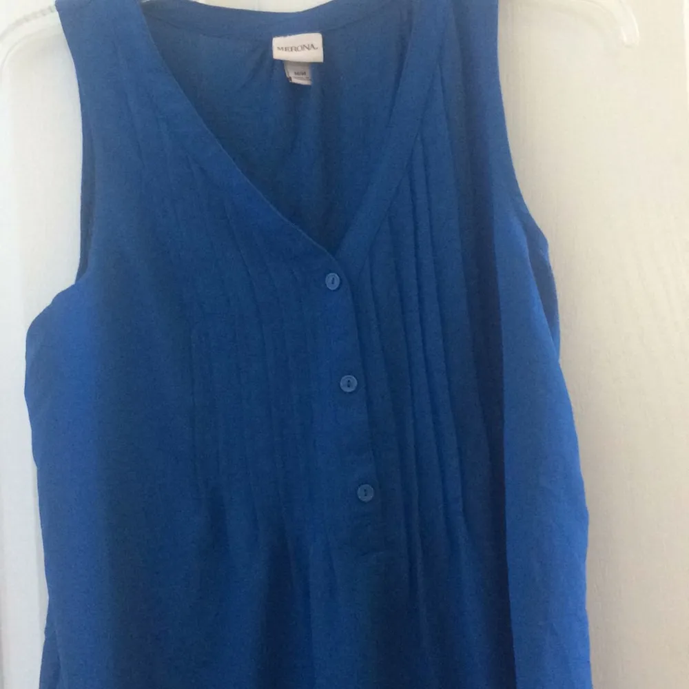 Merona FINAL MARKDOWN LADIES  top medium - Image 2