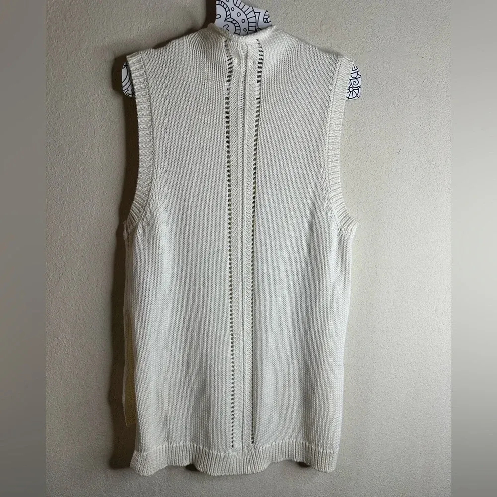 Aerie cream mock neck sweater vest size large NWT - Image 2