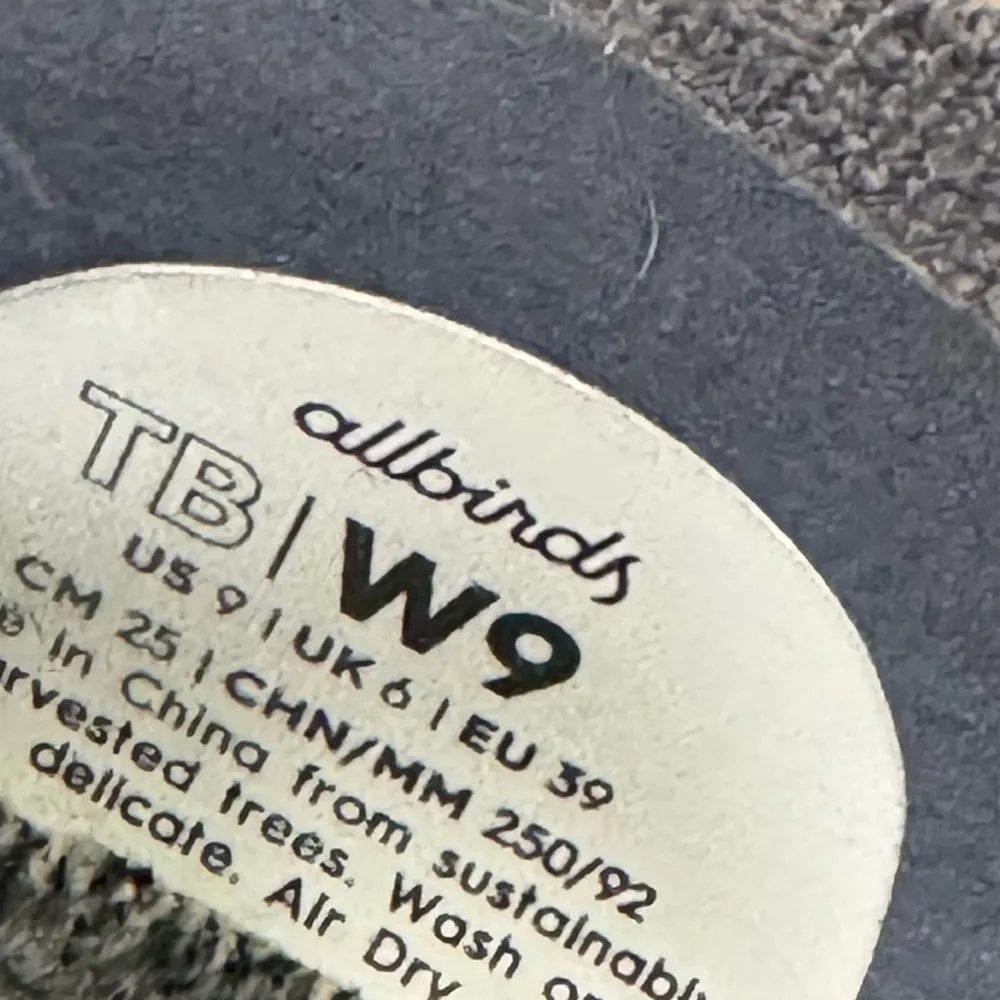 Allbirds Women's Gray Flats Size 9 - Image 9