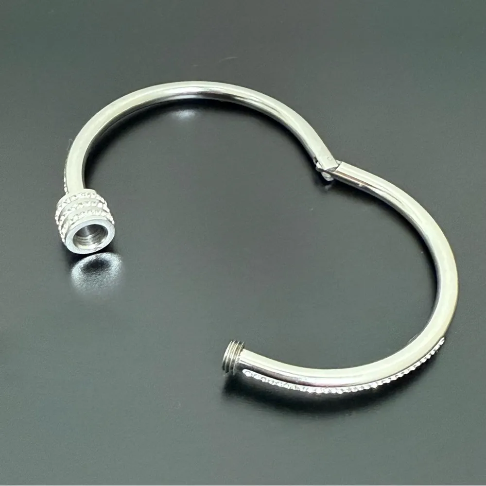 Unsigned Silver - Image 7