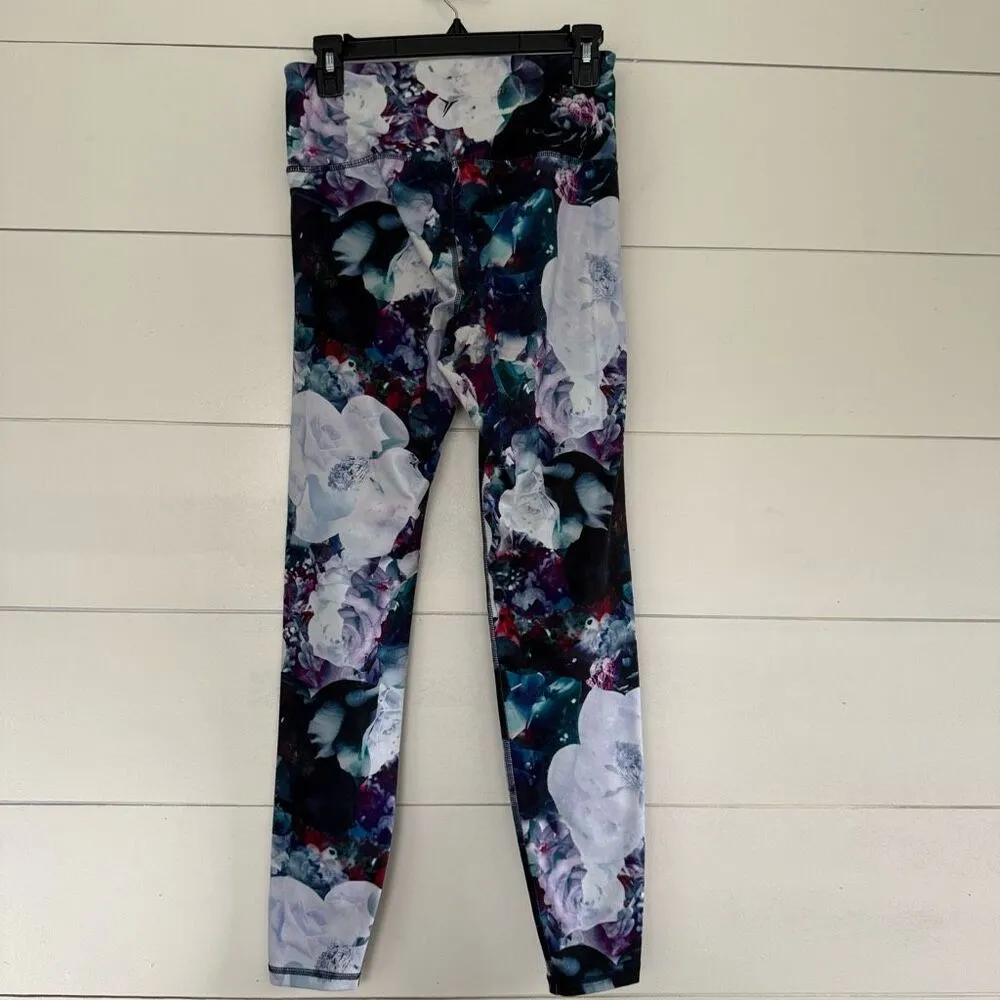 Old Navy Women’s Medium Patterned Go Dry Leggings Workout Athletic - Image 2