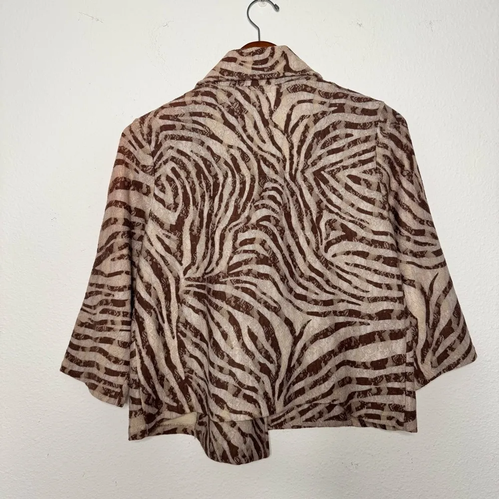 Chicos Zebra Lace zee 3/4 sleeve Cardigan Sweater blazer size 1 or medium - Image 7
