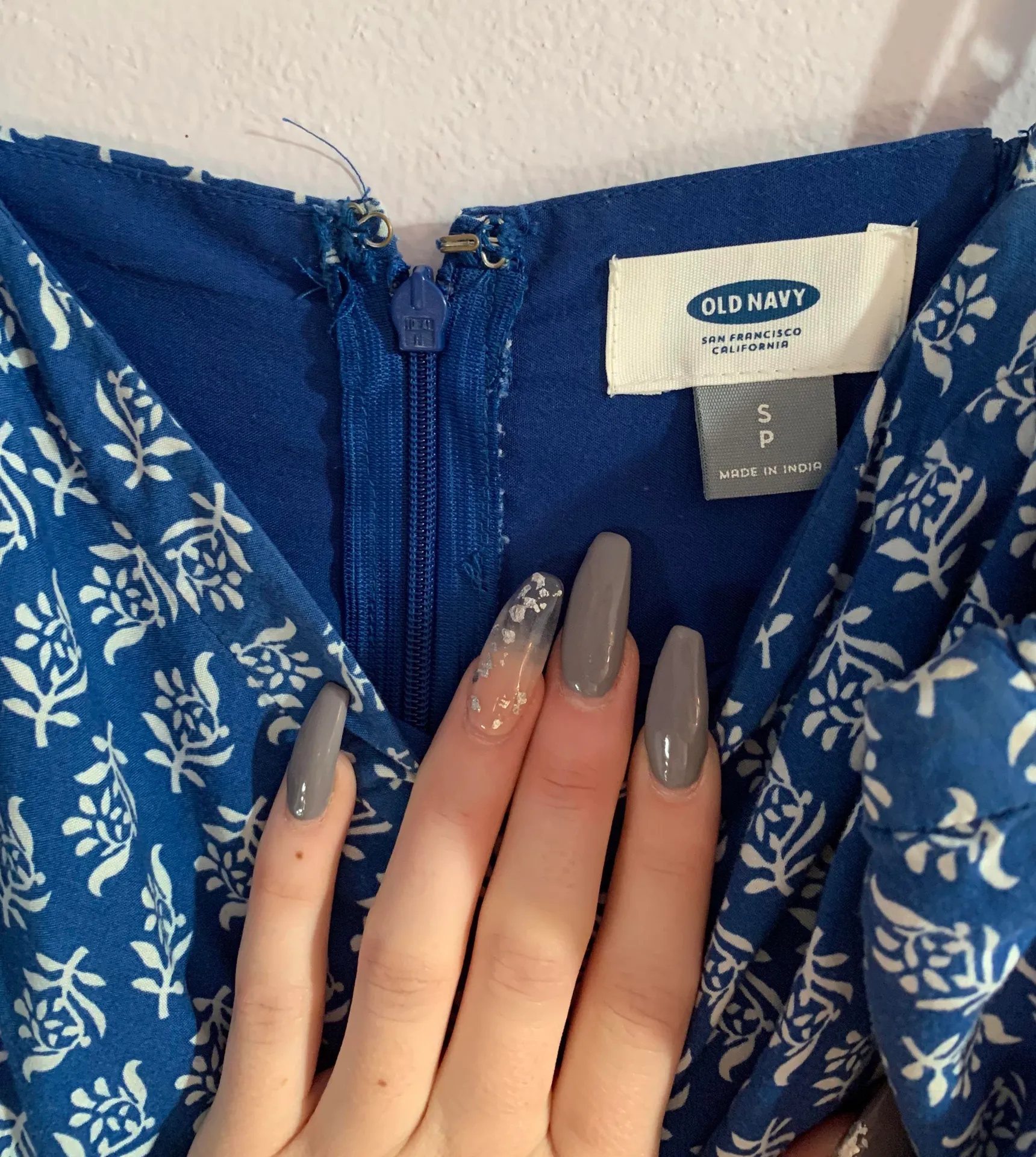 Old Navy Blue And White Sundress - Image 5