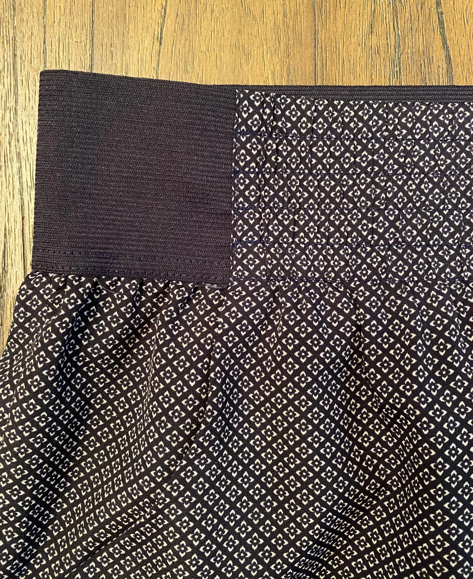 Gap Blue Geometric Mini Skirt Size Small - Image 4