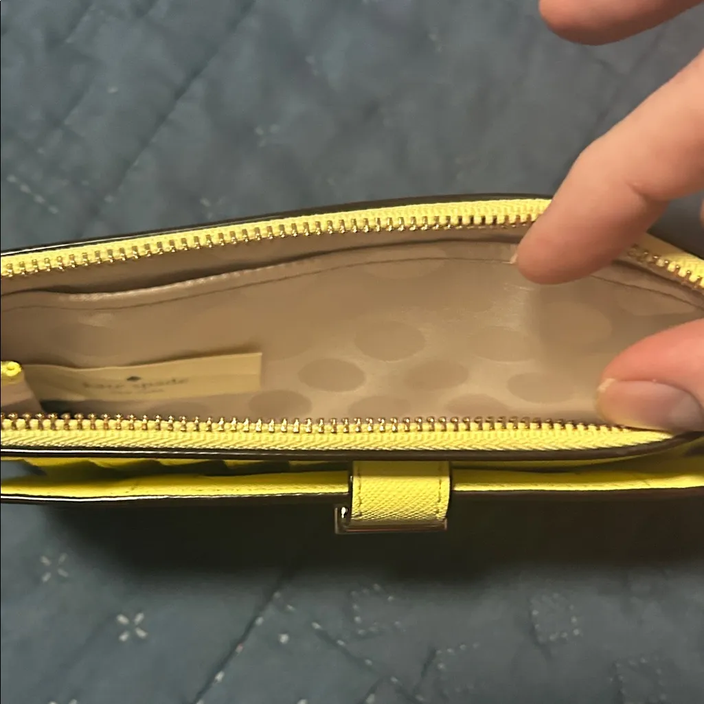 Kate Spade Cedar Street Karolina Wristlet Lemon - Image 7