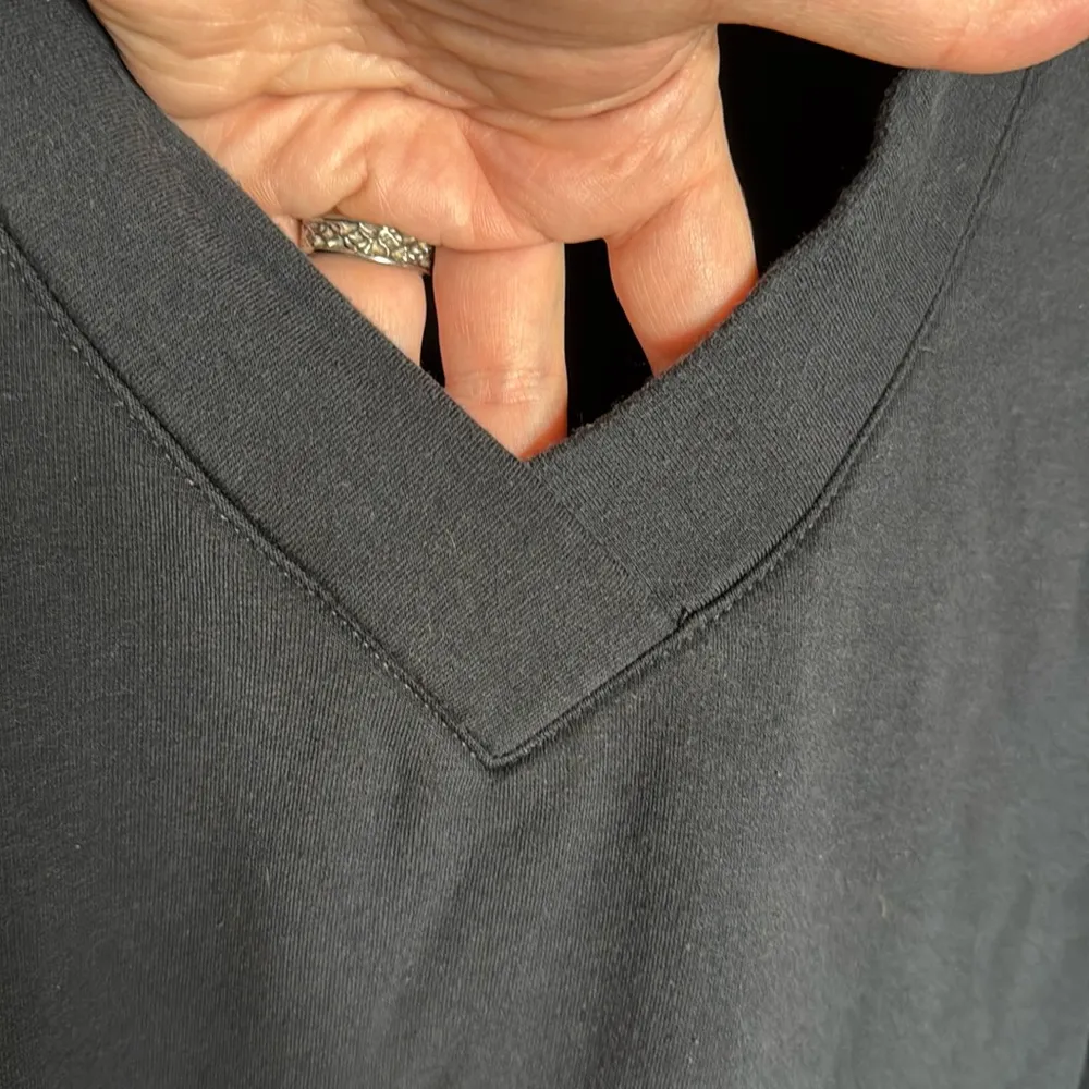 Orvis Women's V-Neck Dropped Shoulders Sweatshirt Black Size Large - Image 7