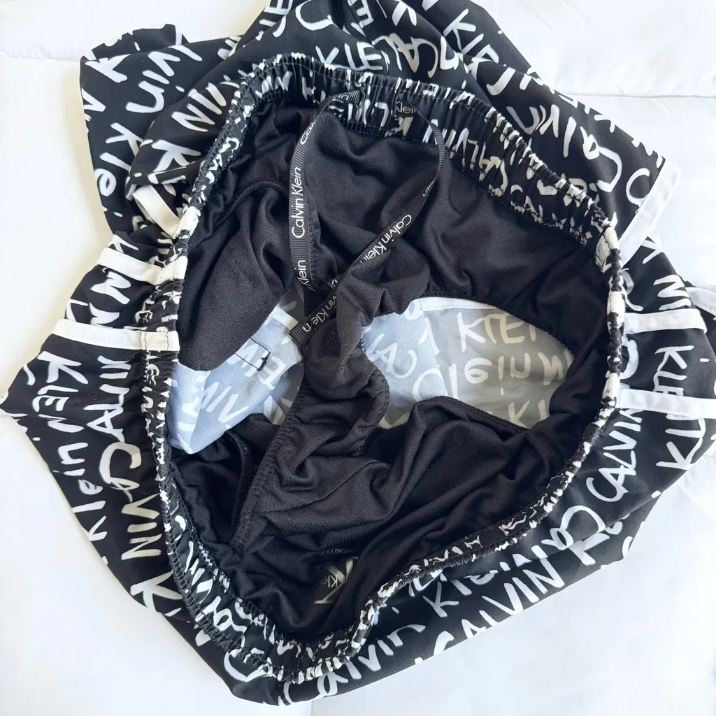 CK Calvin Klein Black White Lined Athletic Running Gym Shorts Spell Out Women M - Image 8