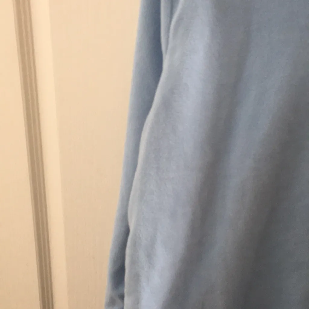 FINAL MARKDOWN Light Blue V - Image 2