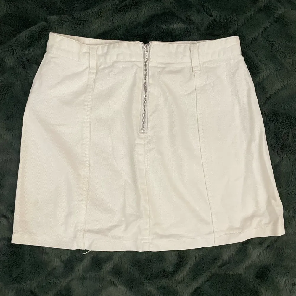 Forever 21 white jean skirt - Image 3