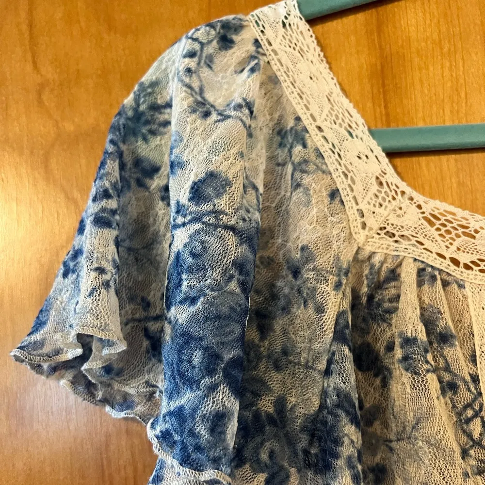 Ralph Lauren Denim & Supply Top Blouse Shirt Blue Floral Embroidered Trim Medium - Image 2